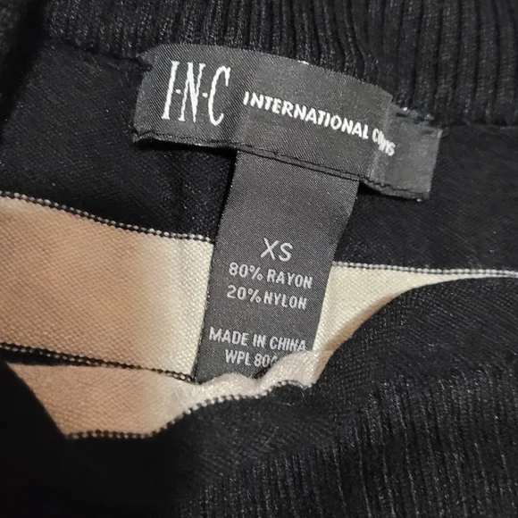 Top - Picture 2 of 4